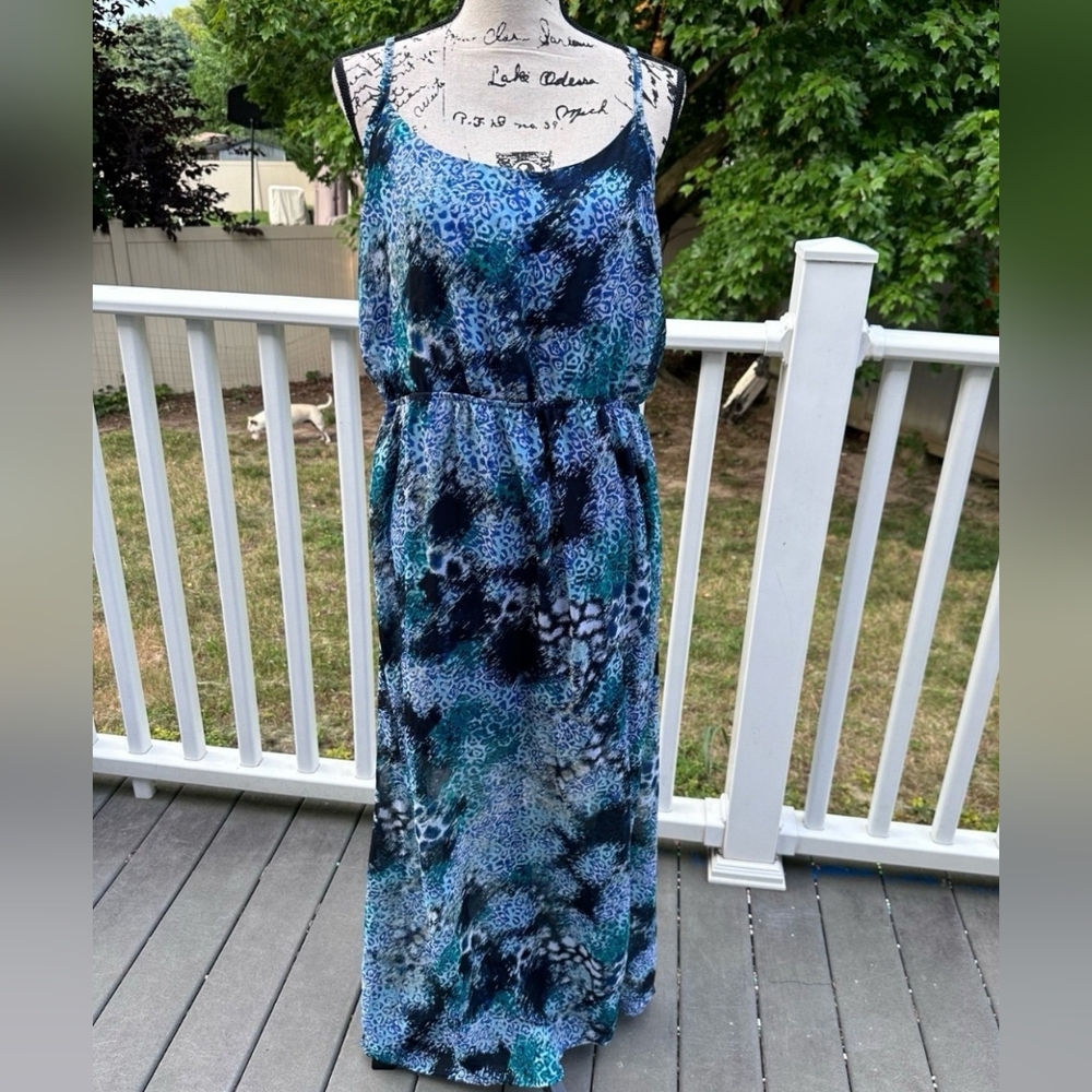 No boundaries dress